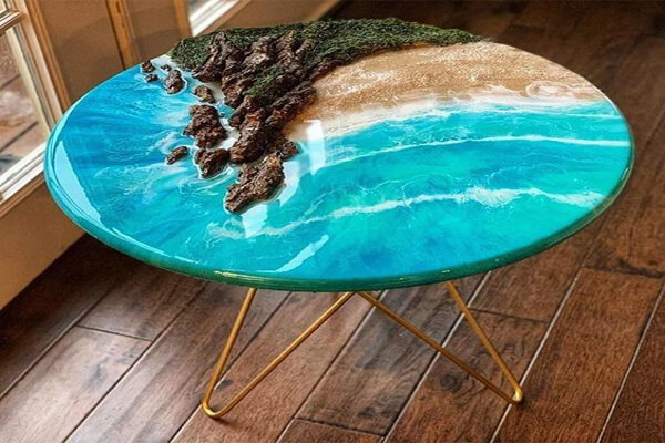 Chiếc bàn đẹp được làm từ resin